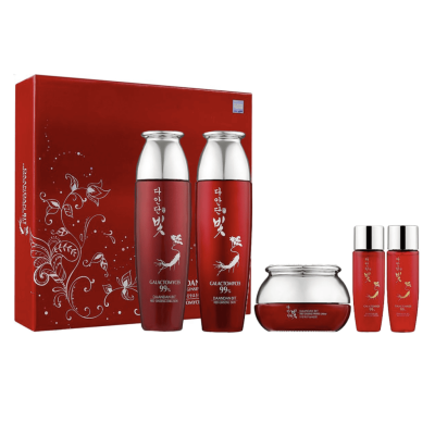 Набор уходовый с экстрактом женьшеня DAANDAN BIT PREMIUM RED GINSENG 3SET